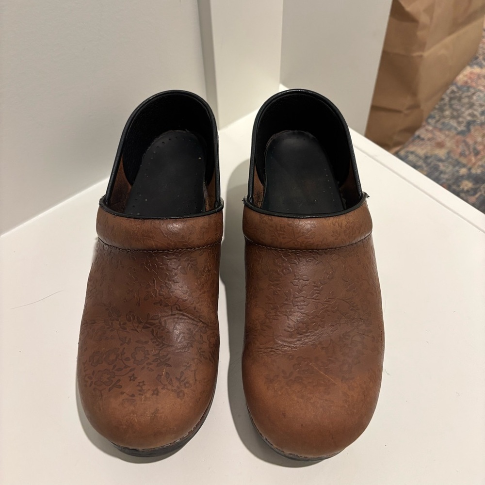 Dansko brown floral emboss size 39